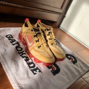 Nike Air Vapormax 2019 Crimson Gold
